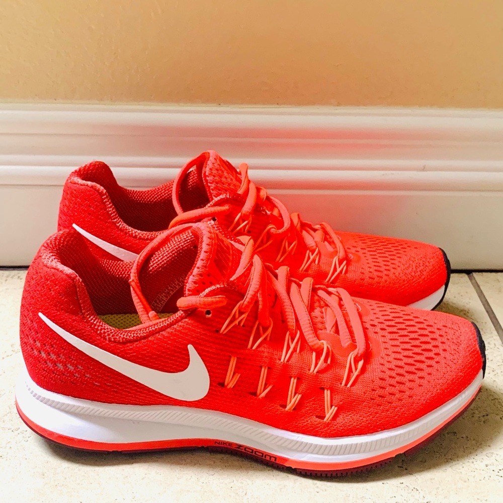 Women Nike pegasus running
